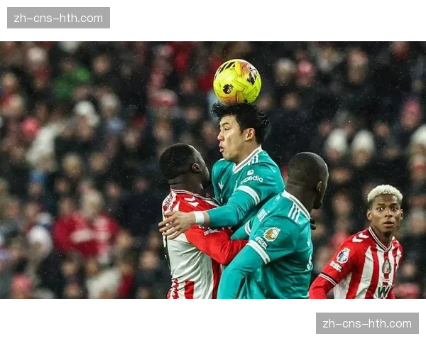 半场：斯特拉斯堡2-0领先南特，日本中场远藤航送出助攻