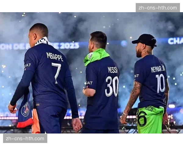 赛前发布会：巴黎主帅恩里克强调“从第一分钟开始施压”