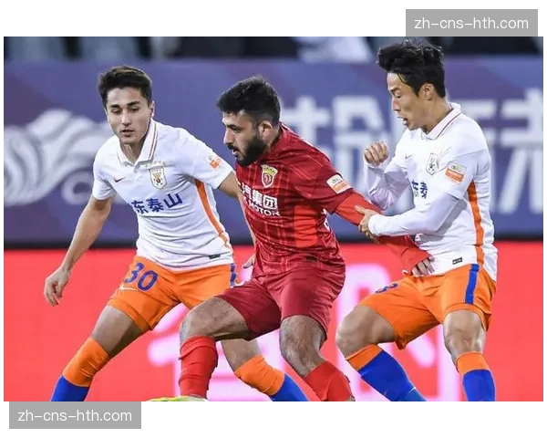 冠军争夺早期观察:上海双雄与山东泰山形成第一集团 冠军争夺早期观察:上海双雄与山东泰山形成第一集团